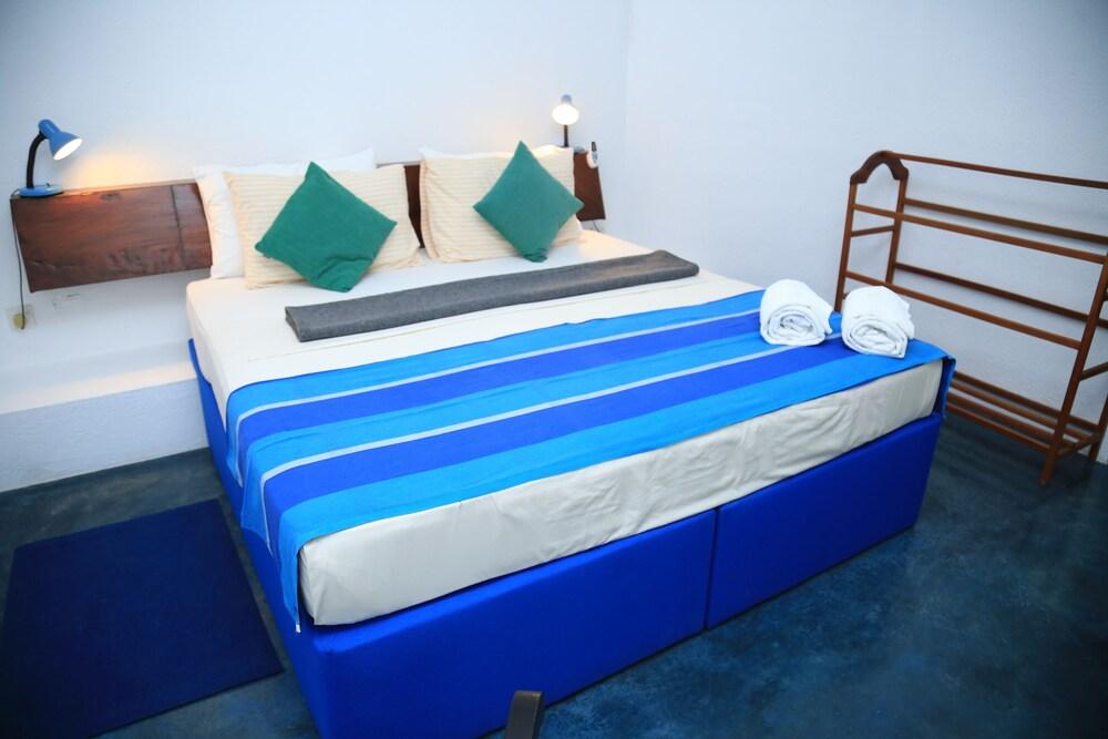 Regent Lodge Hotel & Villa Kandy Bagian luar foto