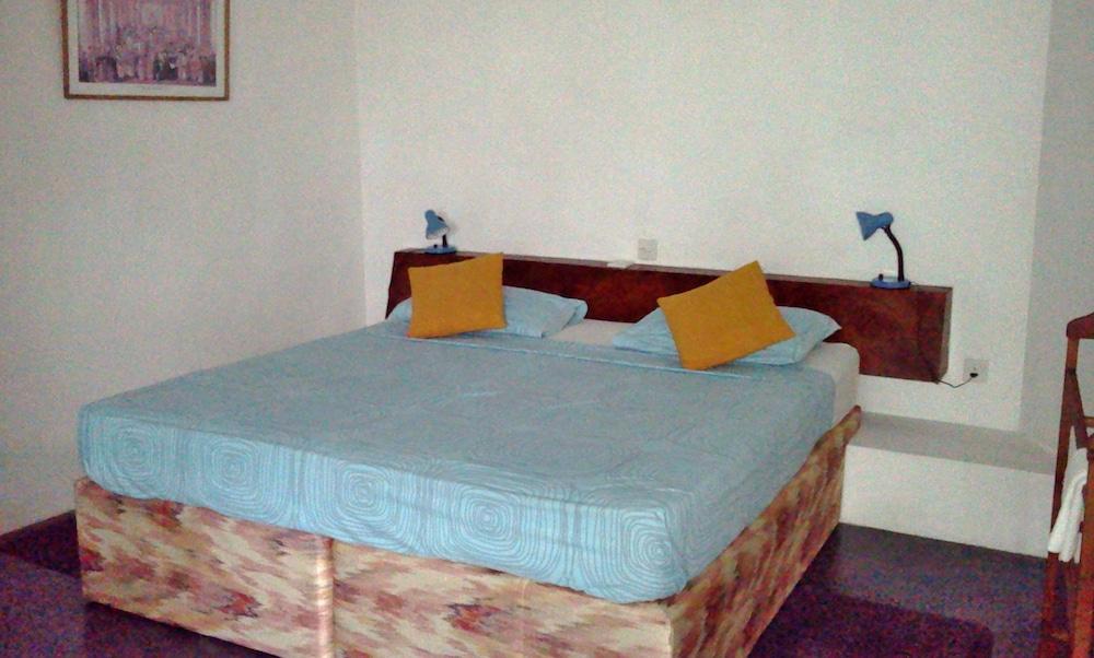 Regent Lodge Hotel & Villa Kandy Bagian luar foto