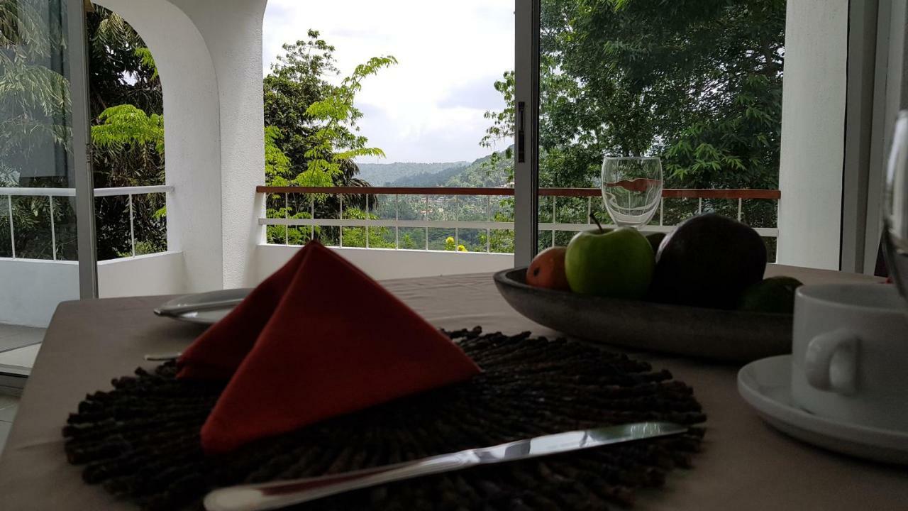 Regent Lodge Hotel & Villa Kandy Bagian luar foto