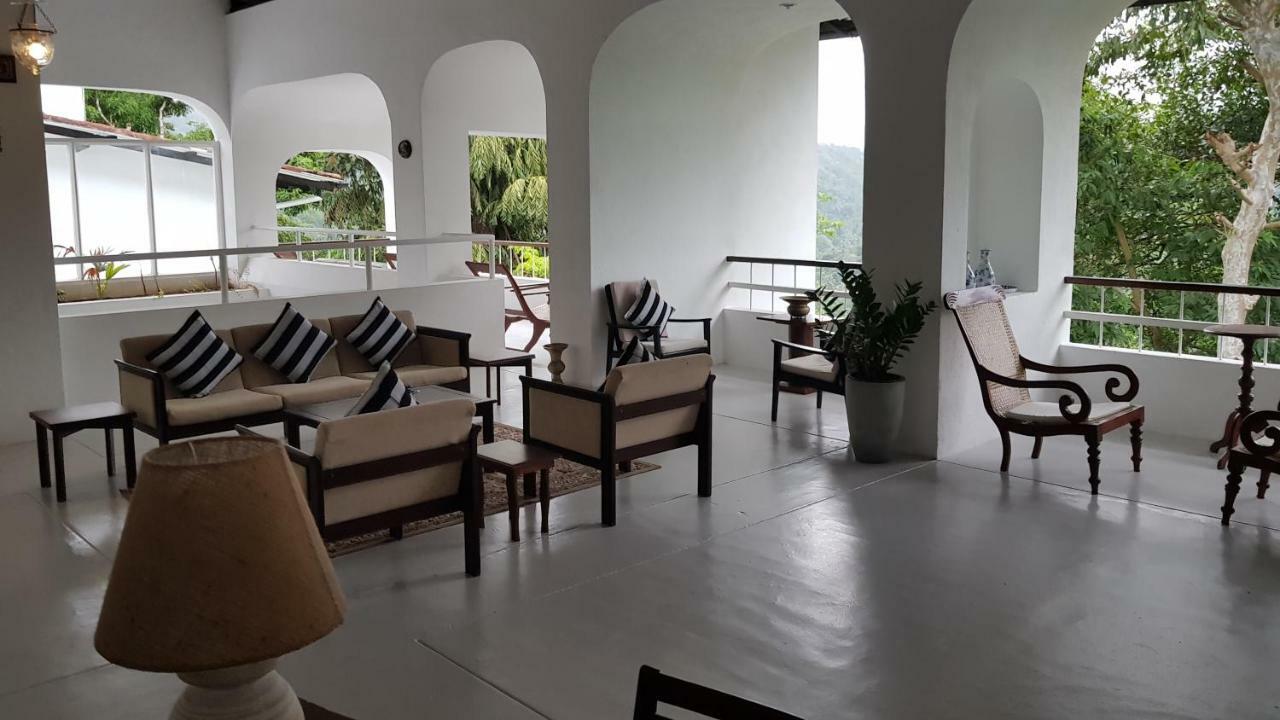 Regent Lodge Hotel & Villa Kandy Bagian luar foto